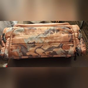 Lug Trolley cosmetic bag